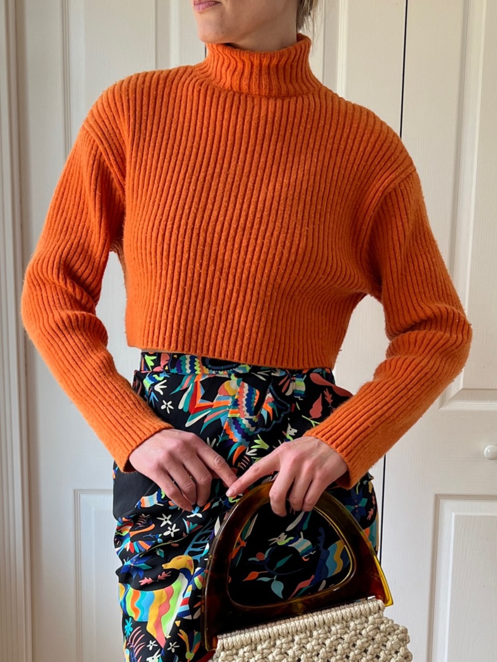 H&M Cropped Orange Knit Turtleneck sweater